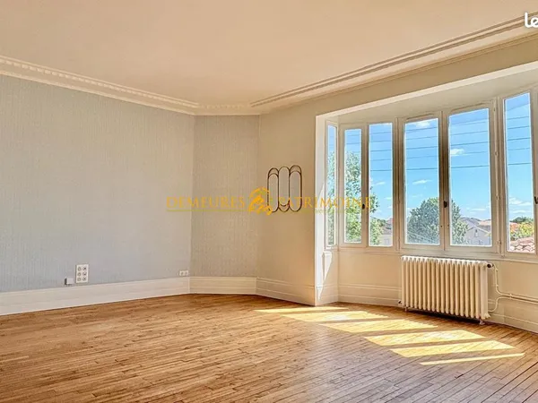 Appartement 4 pièces 140 m²