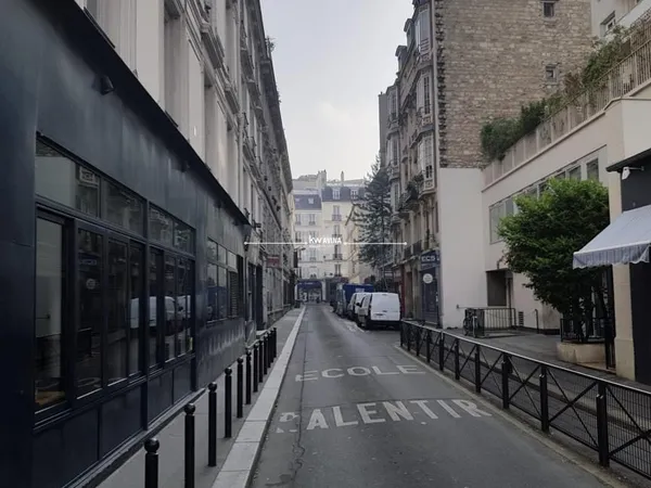 Local commercial 210 m²
