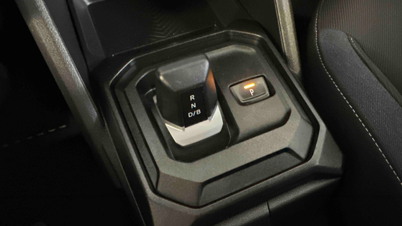 Dacia Duster Hybrid 140 — photo 15