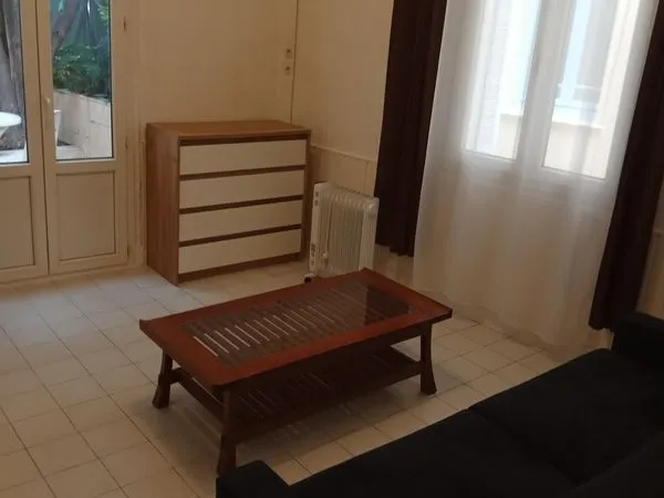 Studio a louer sur beausoleil