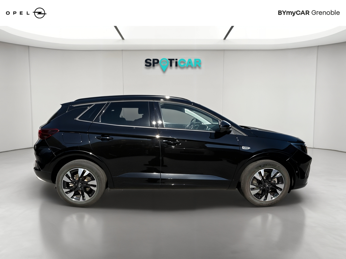 Opel Grandland Hybrid 225 ch BVA8 — photo 6