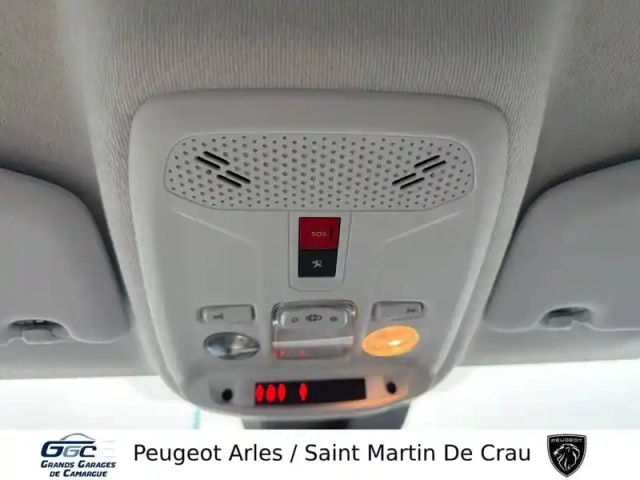 Peugeot 208 puretech 100 s&amp;s bvm6 — photo 15