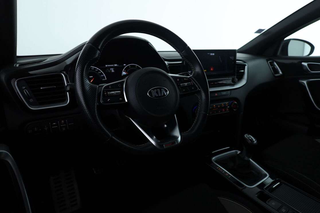 Kia cee'd 1.6 CRDi ISG MHEV GT Line iBVM6 — photo 10