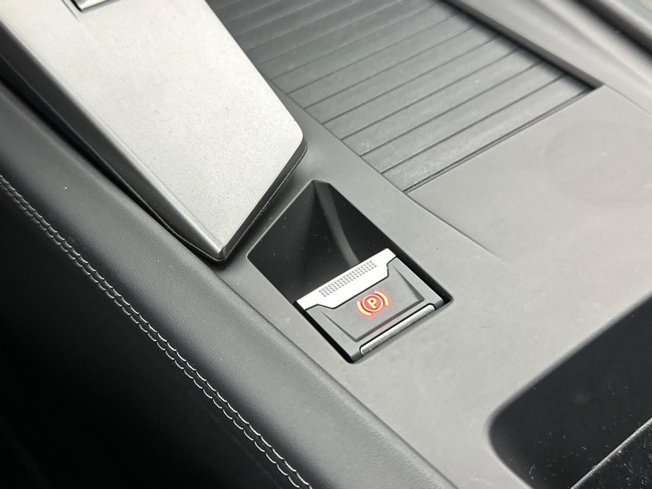Peugeot 308 sw bluehdi 130ch s&s eat8 allure pack — photo 30
