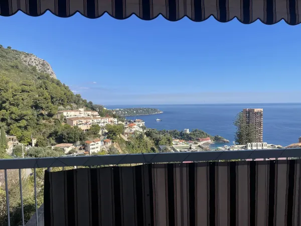 À LOUER – 2 PIÈCES MEUBLÉ AVEC TERRASSE VUE MER – BEAUSOLEIL
