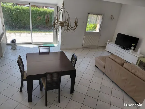 Wattignies (59139) - Maison traditionnelle semi-individuelle de 4 pièces - 90 m²