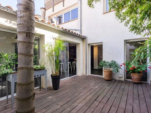 Maison 8 pièces 295 m²