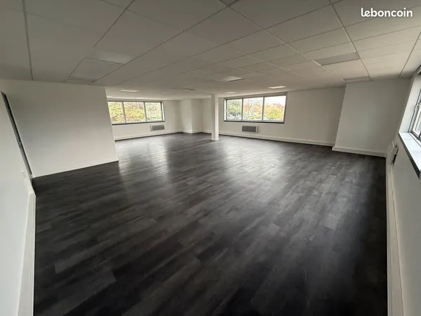 100 m²100 m² · Chevilly-Larue 94550 · Quartier Bretagne