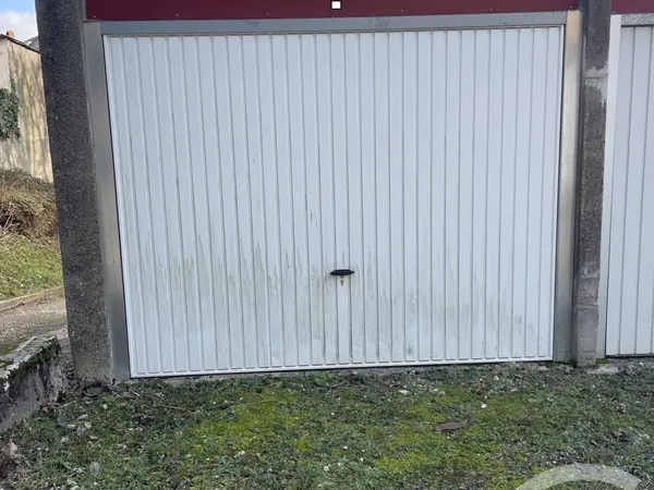 Parking 12 m²