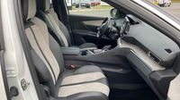 Peugeot 3008 HYBRID4 300ch GT e-EAT8 — photo 15