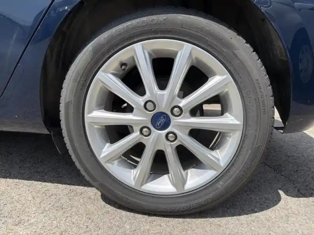 Ford Fiesta 1.0 ecoboost 100ch stop&amp;start titanium 5p euro6.2 — photo 9