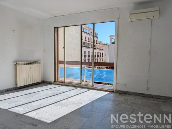 Appartement 1 pièce à louer à Hyères - Calme et Confort
