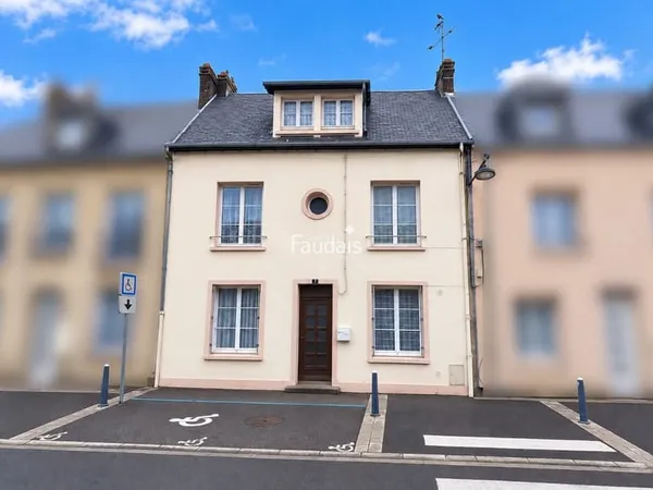 Maison de ville proche du centre