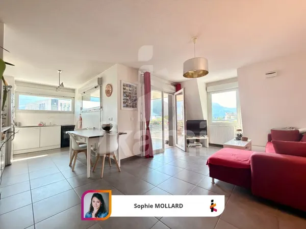 Appartement T3 au dernier étage Terrasse, vue dégagée et g