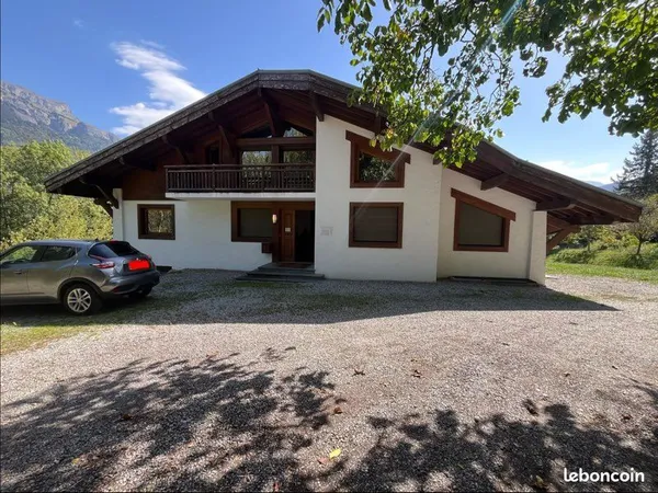 Chalet entier de bureaux