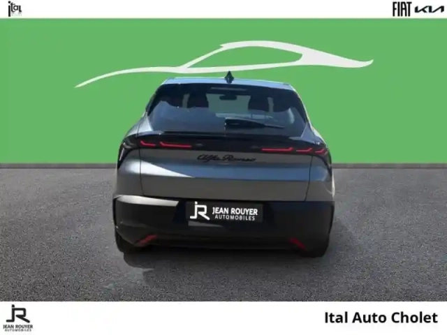 Alfa Romeo Junior elettrica 156ch techno — photo 5