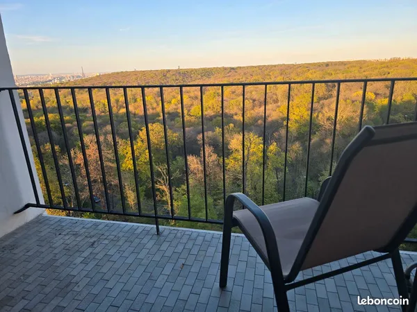 MEUDON-LA-FORÊT - T3 MEUBLÉ 67 m² - DERNIER ÉTAGE - VUE EXCEPTIONNELLE - BALCON - PARKING