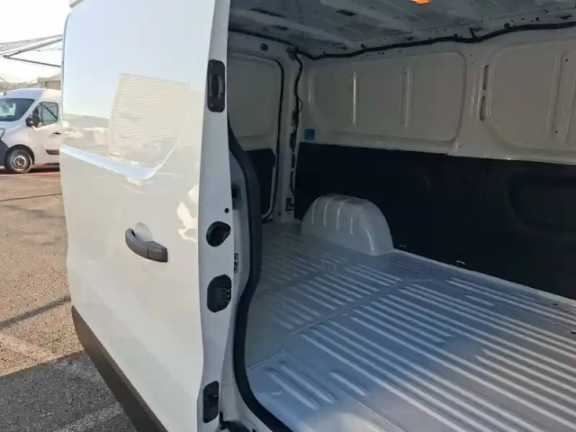 Renault Trafic fg blue dci 130 l2h1 3t gsr2 — photo 17