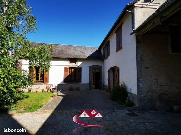 Longère 5 pièces 140 m²