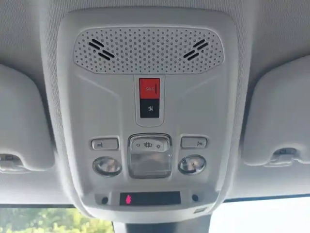 Peugeot 208 electrique 50 kwh 136ch — photo 3
