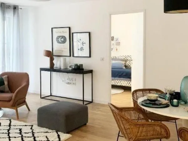 5 PIÈCES de 113m² + TERRASSE + PKG(s)