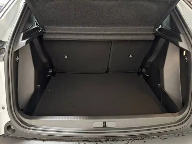 Peugeot 2008 hybrid 110 e-dcs6 — photo 6