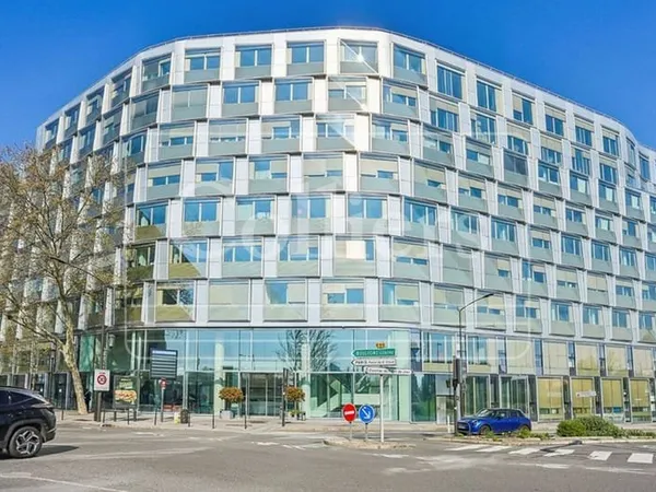 Bureaux 875 m²