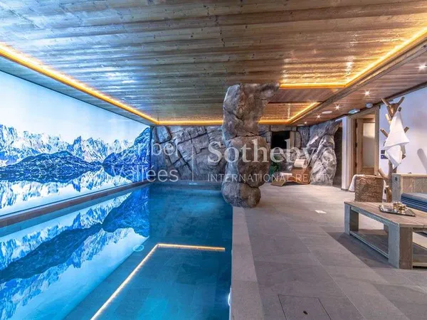 Maison 15 pièces 800 m²