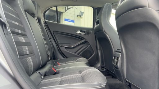Mercedes Classe GLA 180 122 7G-DCT - Sensation – 2019 – 25317 km – Essence – Boîte Automatique — photo 34