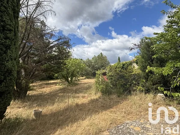 Terrain 856 m²