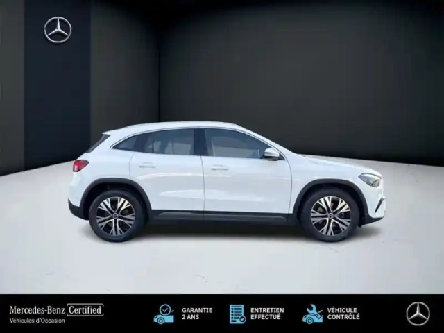 Mercedes Gla 200 progressive line — photo 6