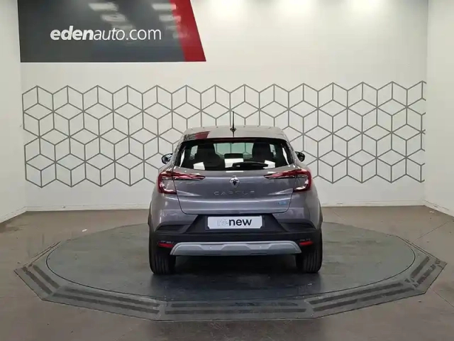 Renault Captur e-tech 145 - 21 — photo 4