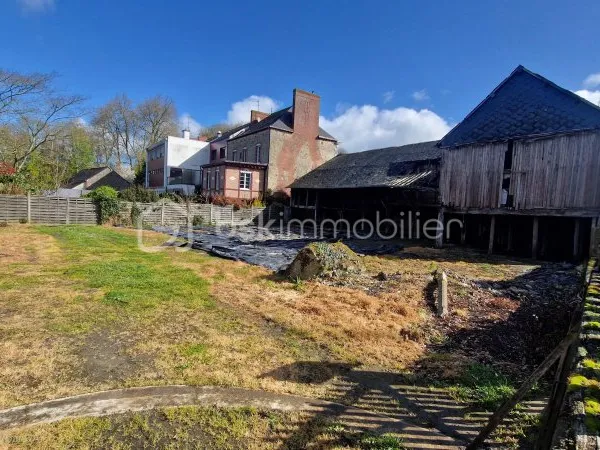 Terrain 824 m²