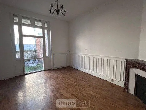 Local commercial 251 m²