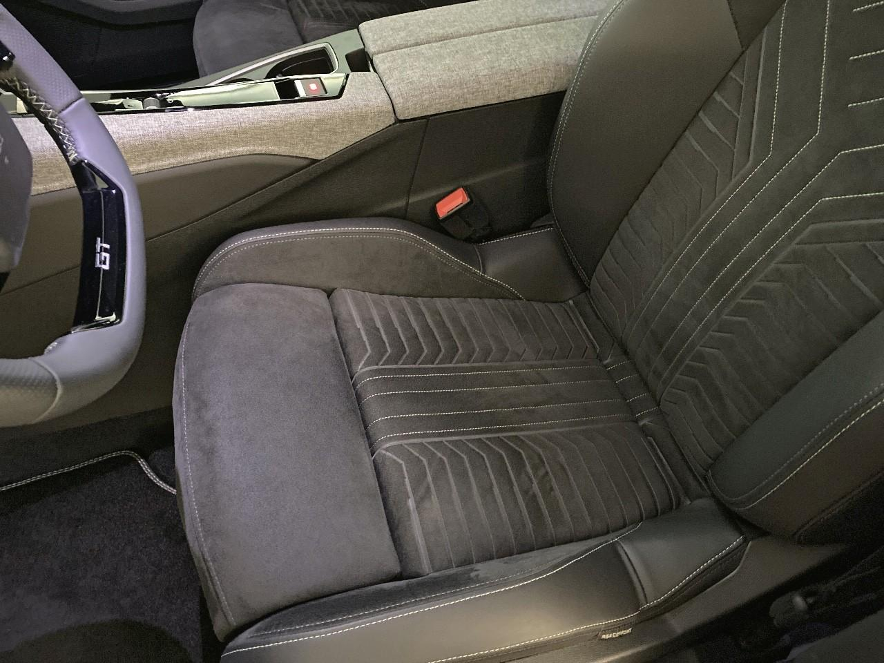 Peugeot 3008 hybrid 145 e-dcs6 gt — photo 9