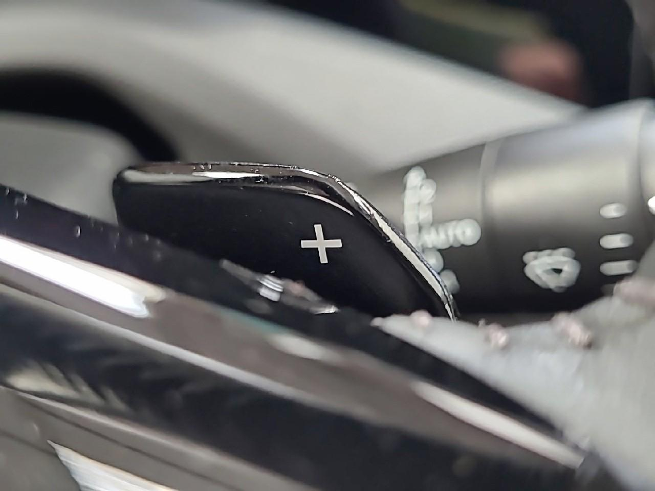 Peugeot 308 hybrid 145 e-dcs6 allure — photo 22