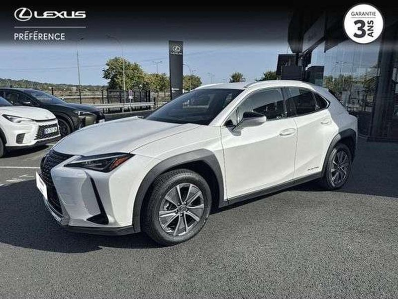 Lexus UX Lexus UX 300e Luxe — photo 1