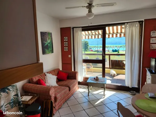 Très joli appartement AIX LES BAINS
