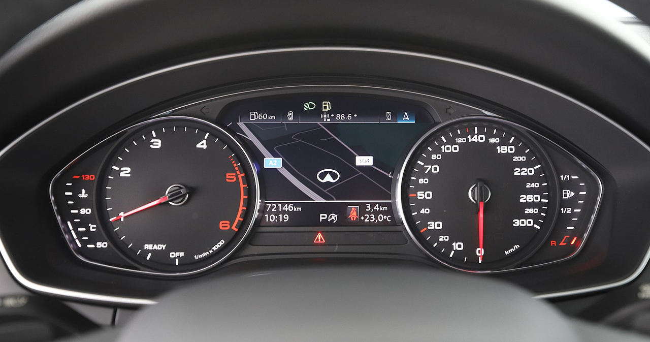 Audi A4 Avant — photo 25