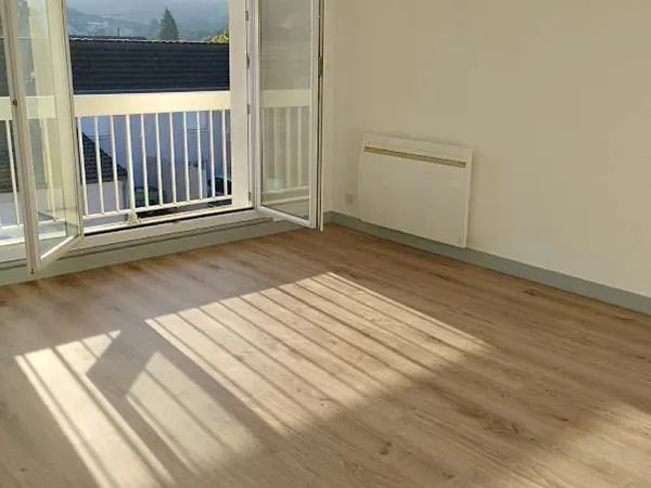 Appartement 3 pieces 67m2 cousance