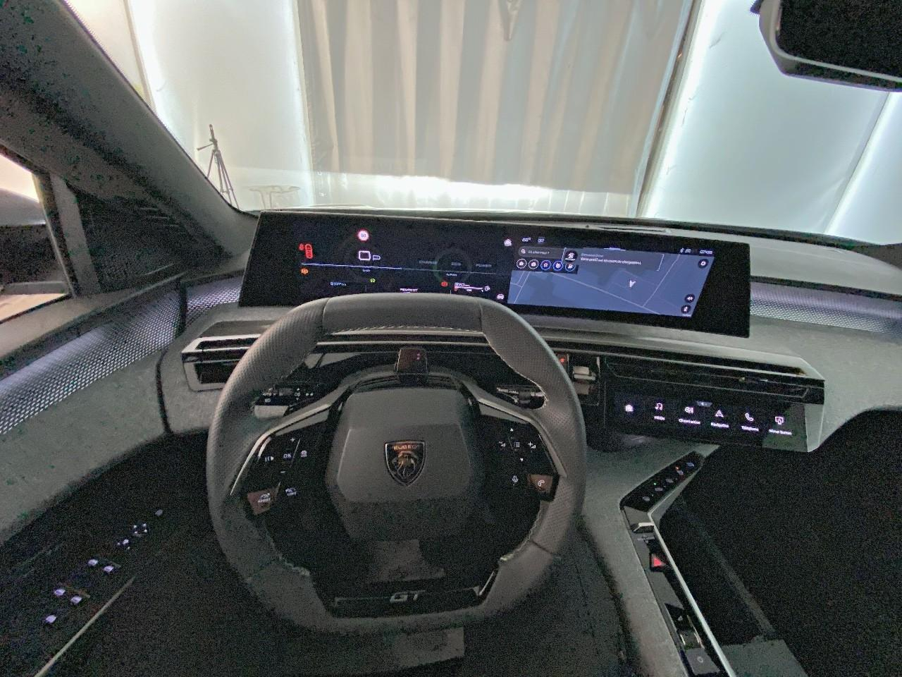 Peugeot 3008 hybrid 145 e-dcs6 gt — photo 12