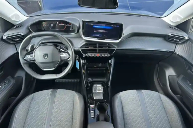 Peugeot 208 hybrid 100 e-dcs6 — photo 16