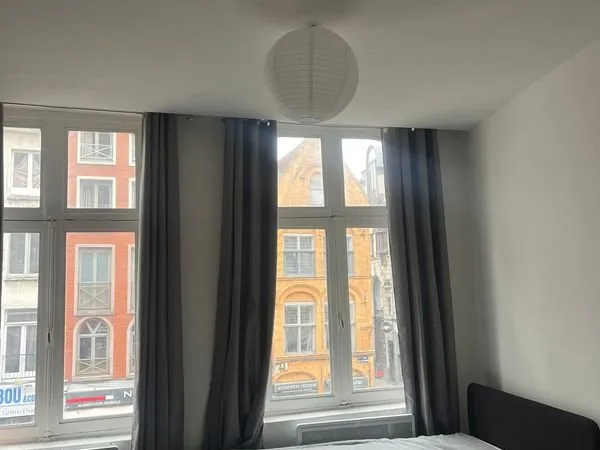 Vaste studio 29m2 - gare lille flandres - disponible