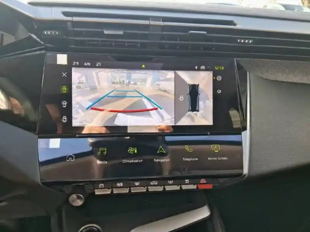 Peugeot 308 phev 180 e-eat8 — photo 28