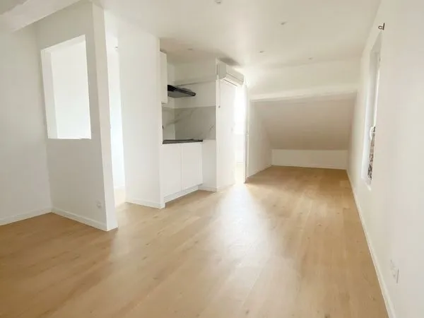 Appartement mansardé a louer