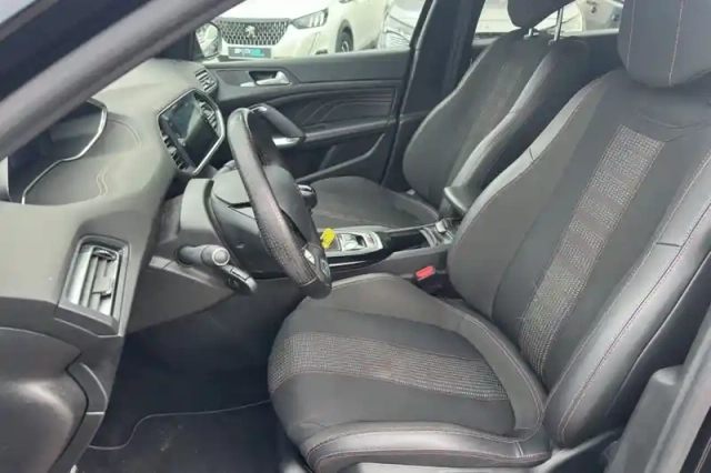 Peugeot 308 sw puretech 130ch s&amp;s bvm6 — photo 10