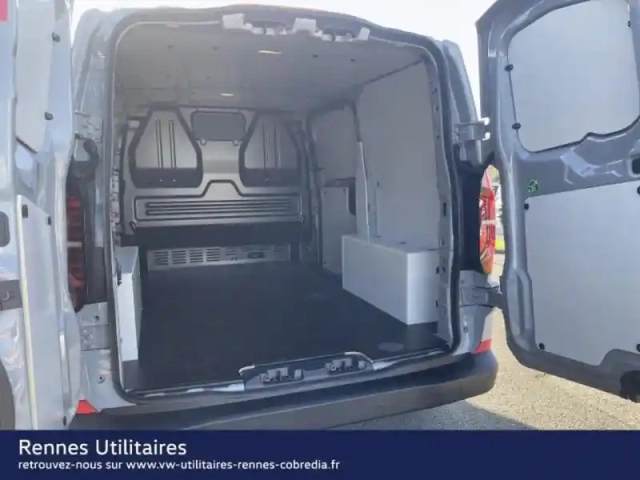 Volkswagen Transporter fg van l1 2.0 tdi 150ch business — photo 7
