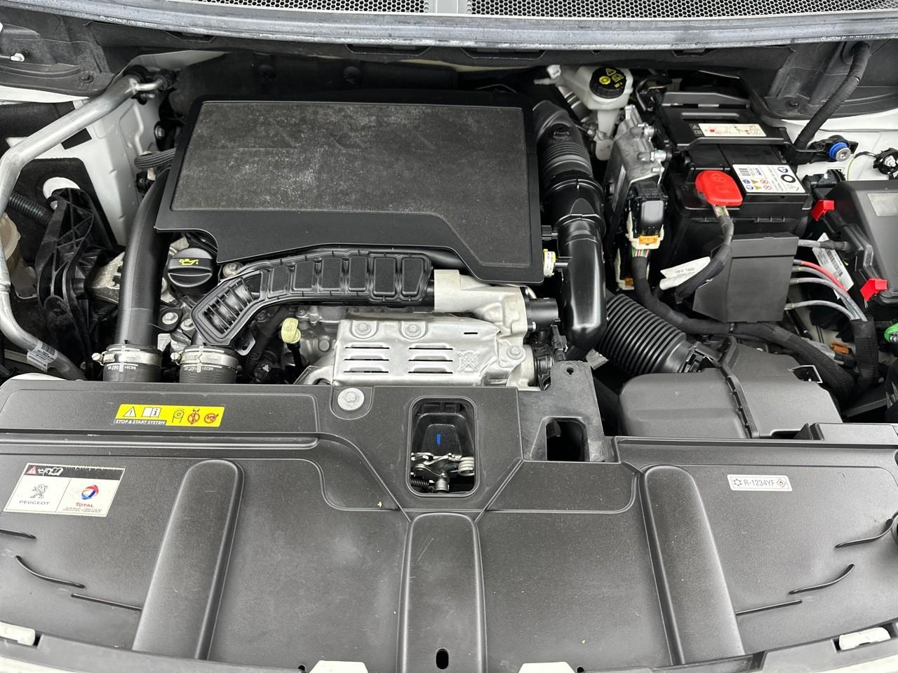 Peugeot 3008 puretech 130ch s&s eat8 roadtrip — photo 13