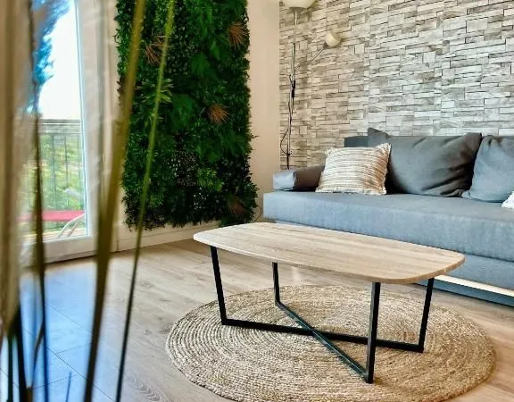 T3 Parking, Terrasse, bail Mobilité, rez de Jardin, venissieux