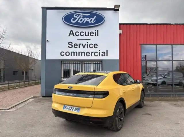 Ford Capri 286ch extended range 79kwh pack premium rwd — photo 7